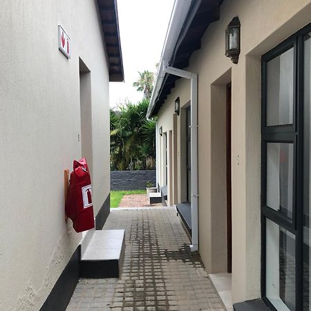 Spring Acres Guesthouse Mbombela Екстер'єр фото